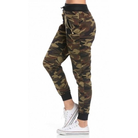 vbirds Pants - 🍒4/30$$$ Camouflage Gold Zip Joggers